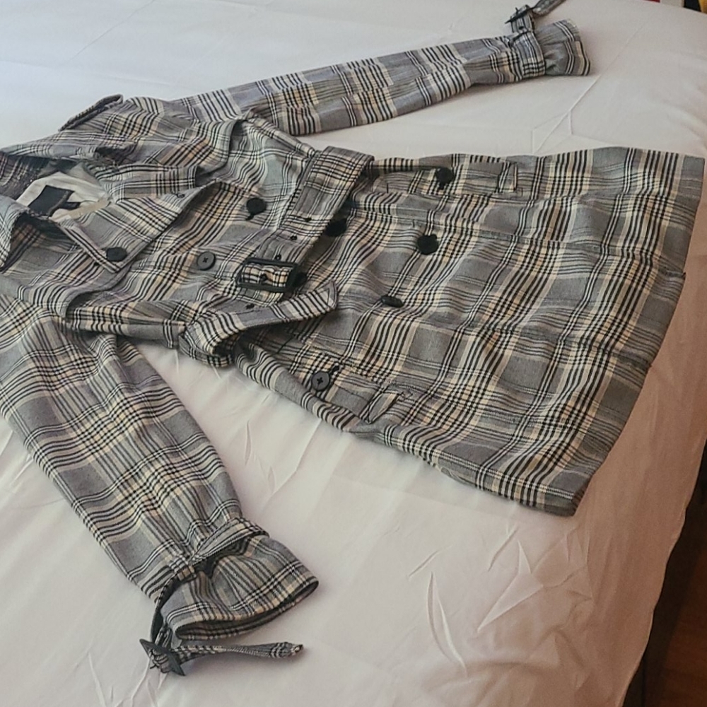 Banana Republic cinched belted peacoat